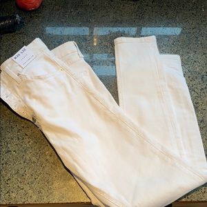 WHITE SKINNY JEANS